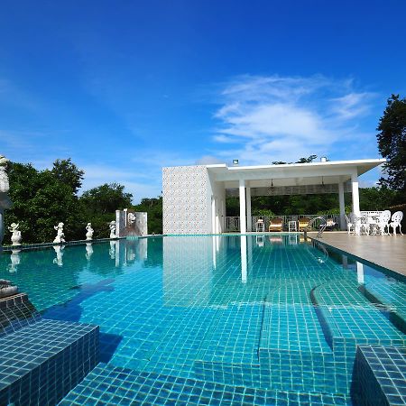 Baan Ing Khao Hotel Pakchong Bagian luar foto