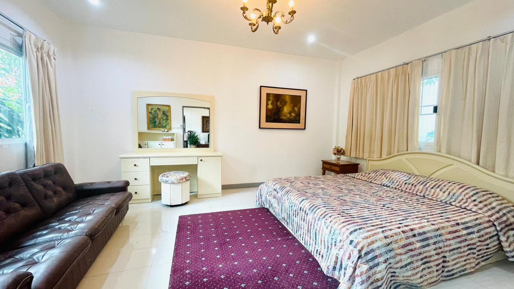 Baan Ing Khao Hotel Pakchong Bagian luar foto