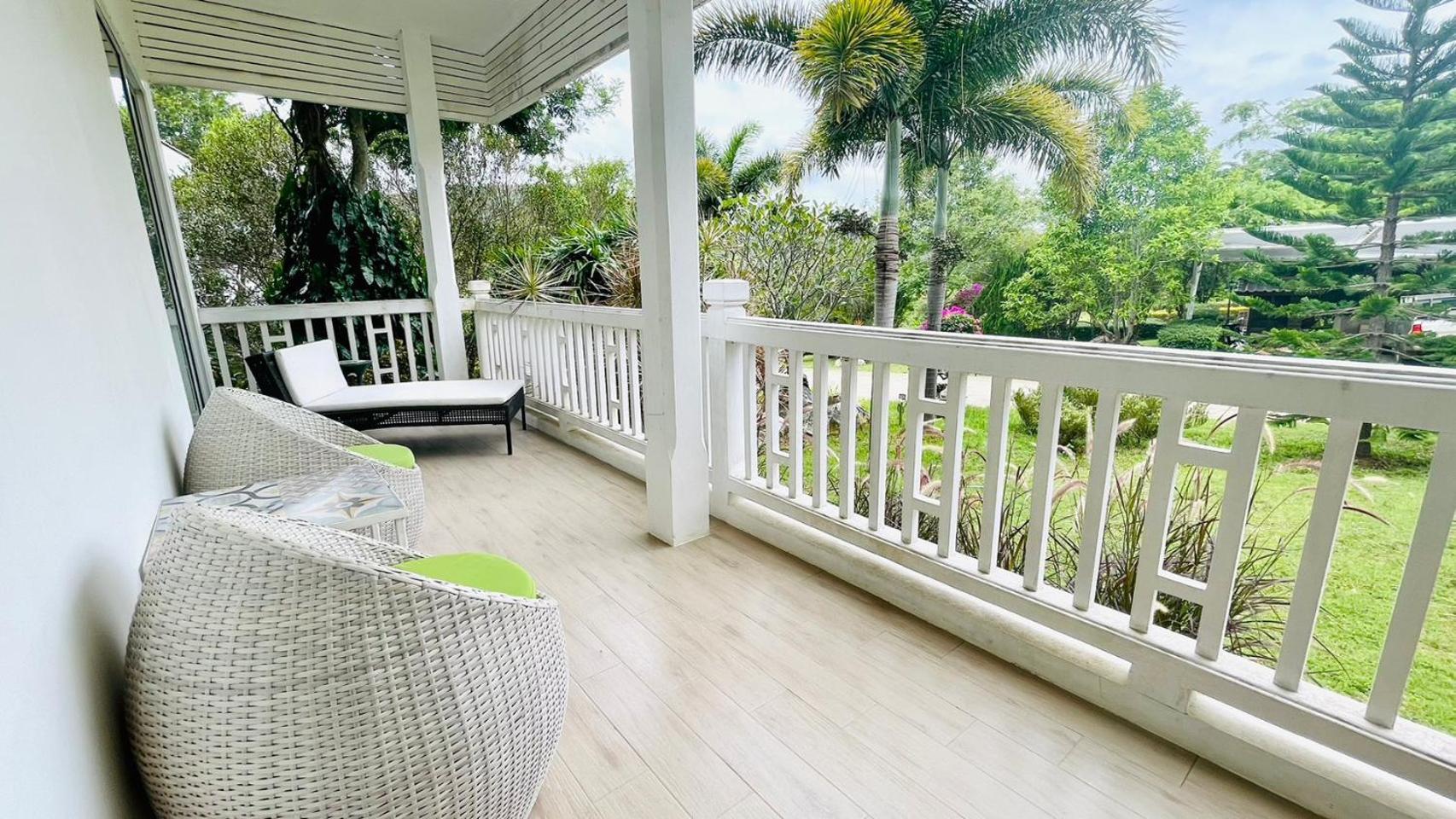 Baan Ing Khao Hotel Pakchong Bagian luar foto