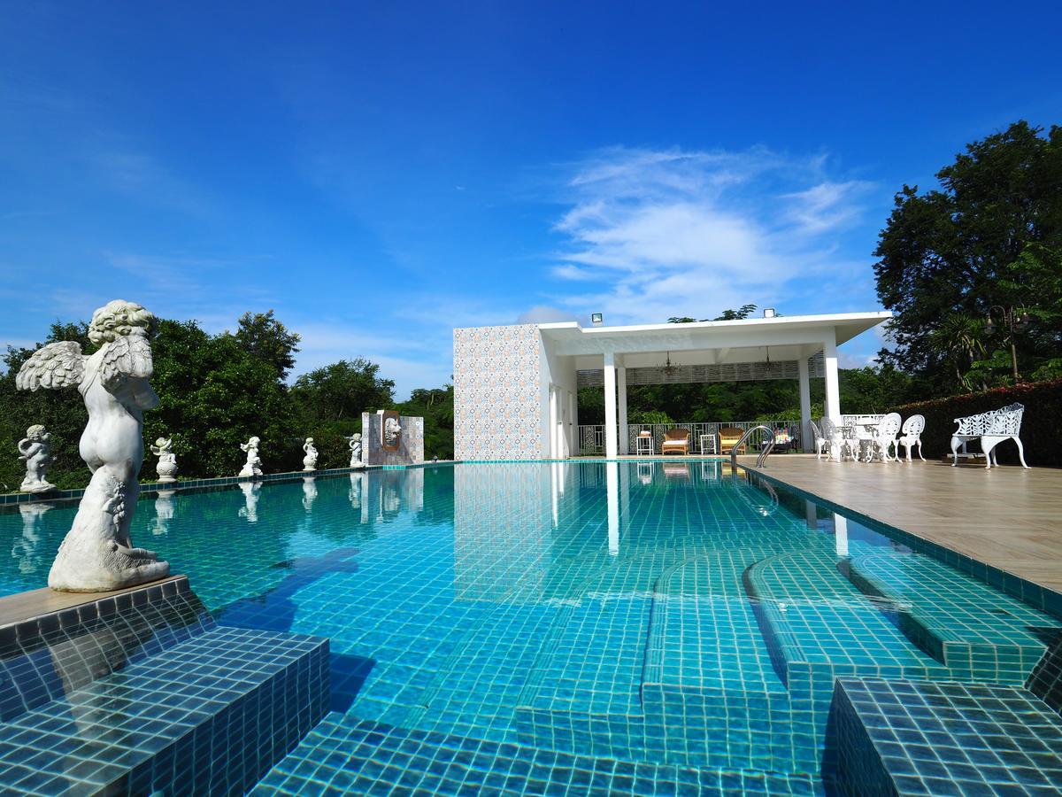 Baan Ing Khao Hotel Pakchong Bagian luar foto